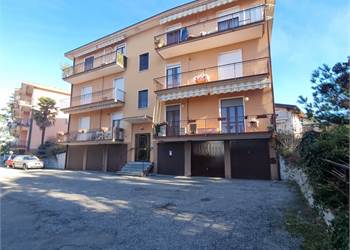 TRILOCALE RIMODERNATO